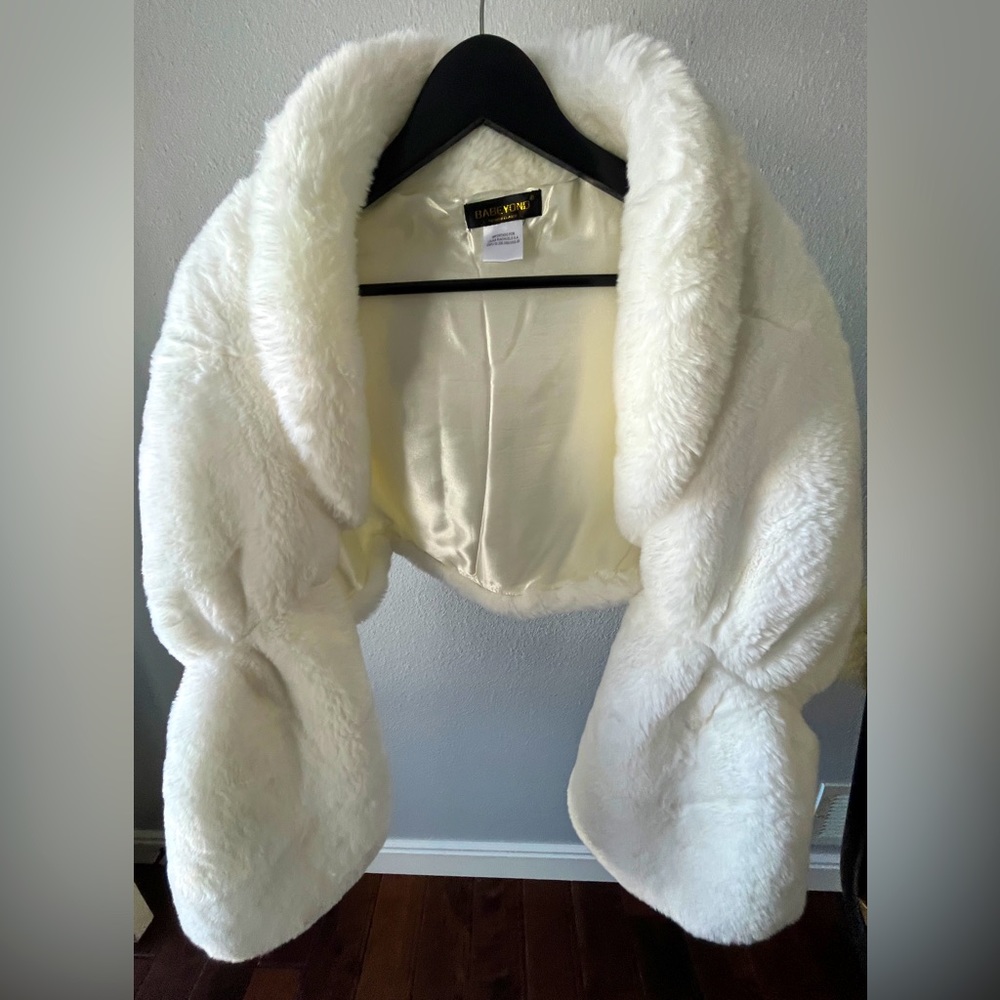 Faux fur shawl